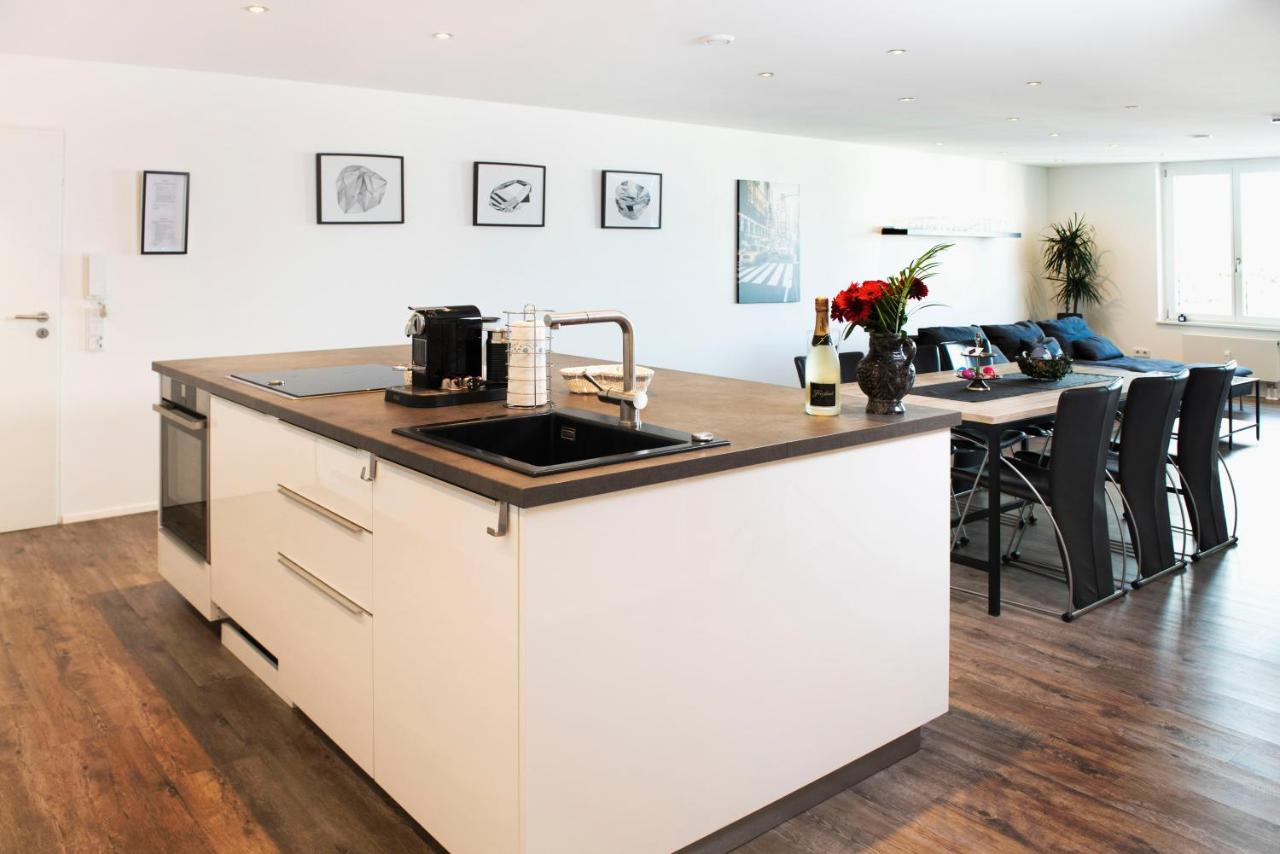 Luxus Suite Im Herzen Von Kempten***** +Parkplatz ภายนอก รูปภาพ